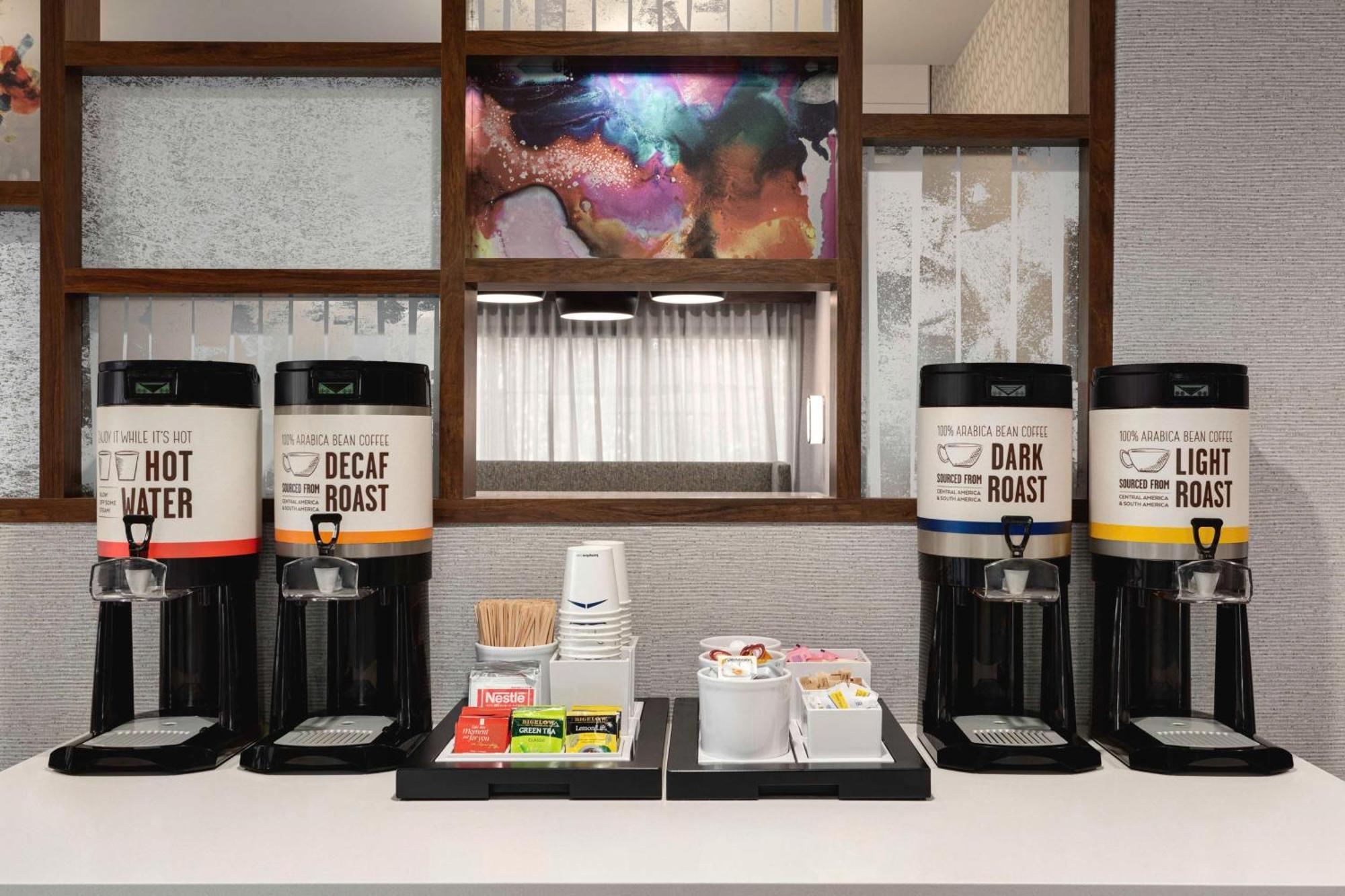 Hampton Inn Starkville Bagian luar foto