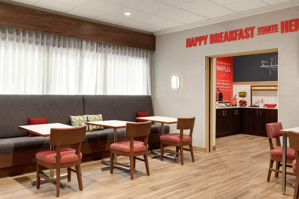 Hampton Inn Starkville Restoran foto